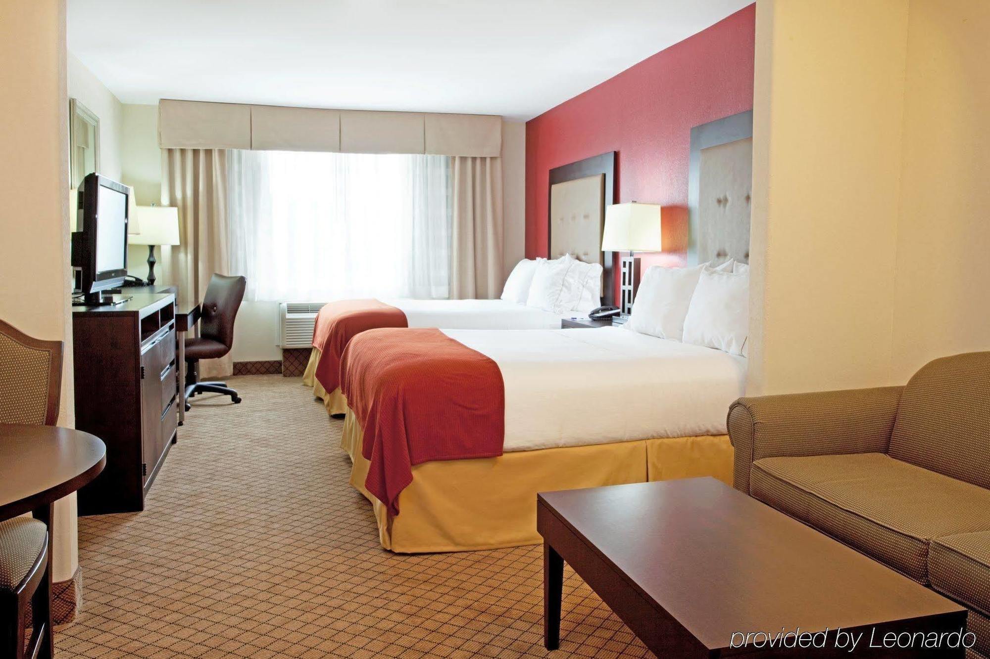Holiday Inn Express & Suites Lafayette South By Ihg Rum bild